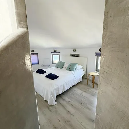 Anemos Mill House *