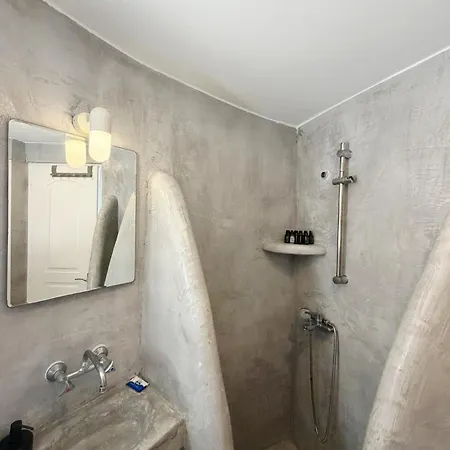 Anemos Mill House *
